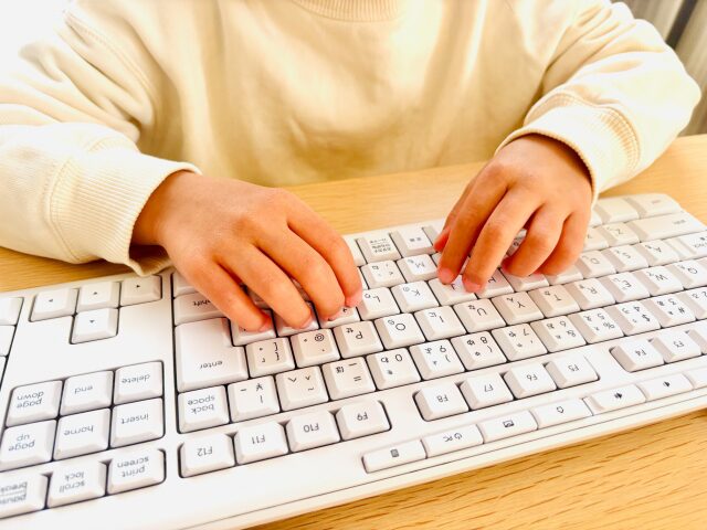 子ども パソコン キーボード