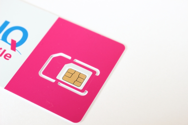 simカード uqmobile